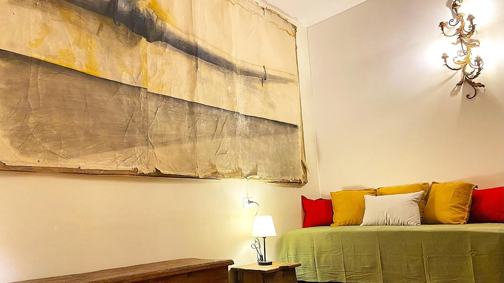 Trastevere Advenida Rome Italy